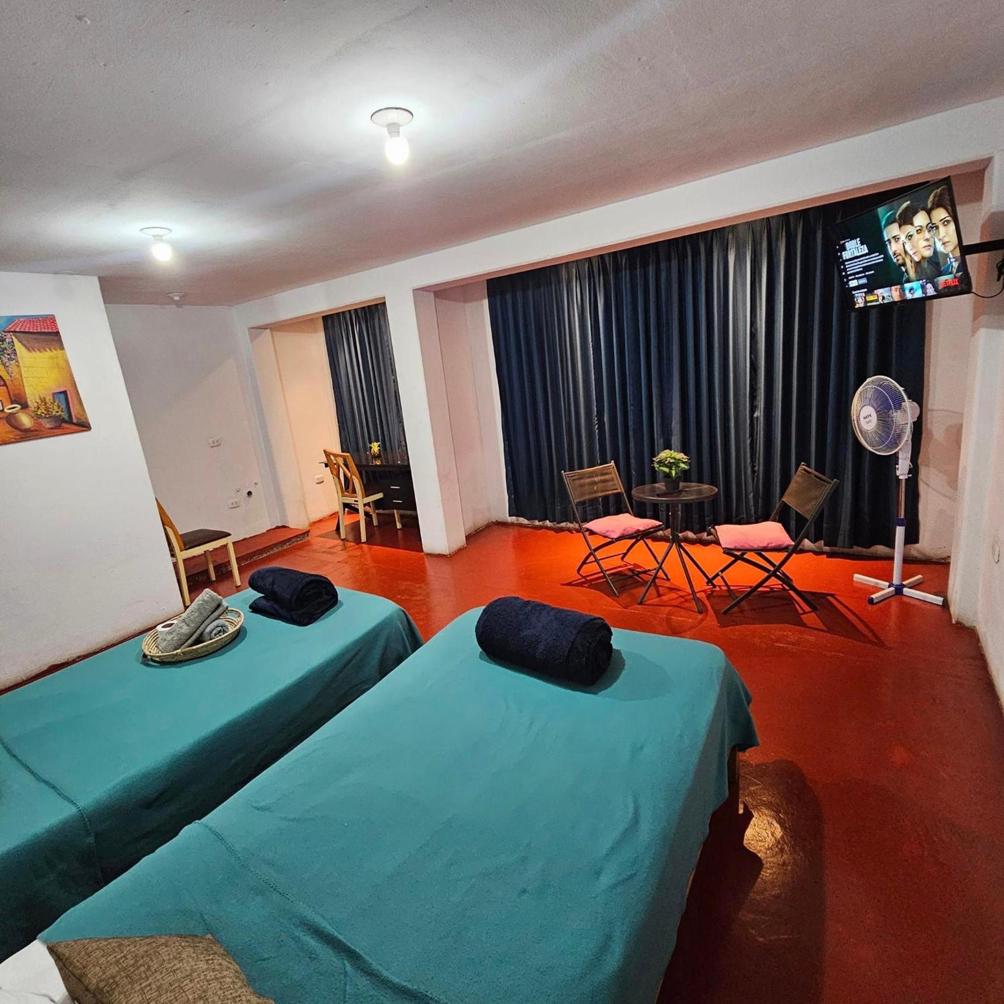 Lima Airport Hostel With Free Airport Pick Up Callao Exteriör bild