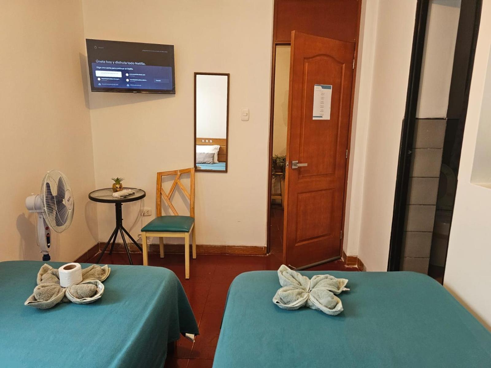 Lima Airport Hostel With Free Airport Pick Up Callao Exteriör bild