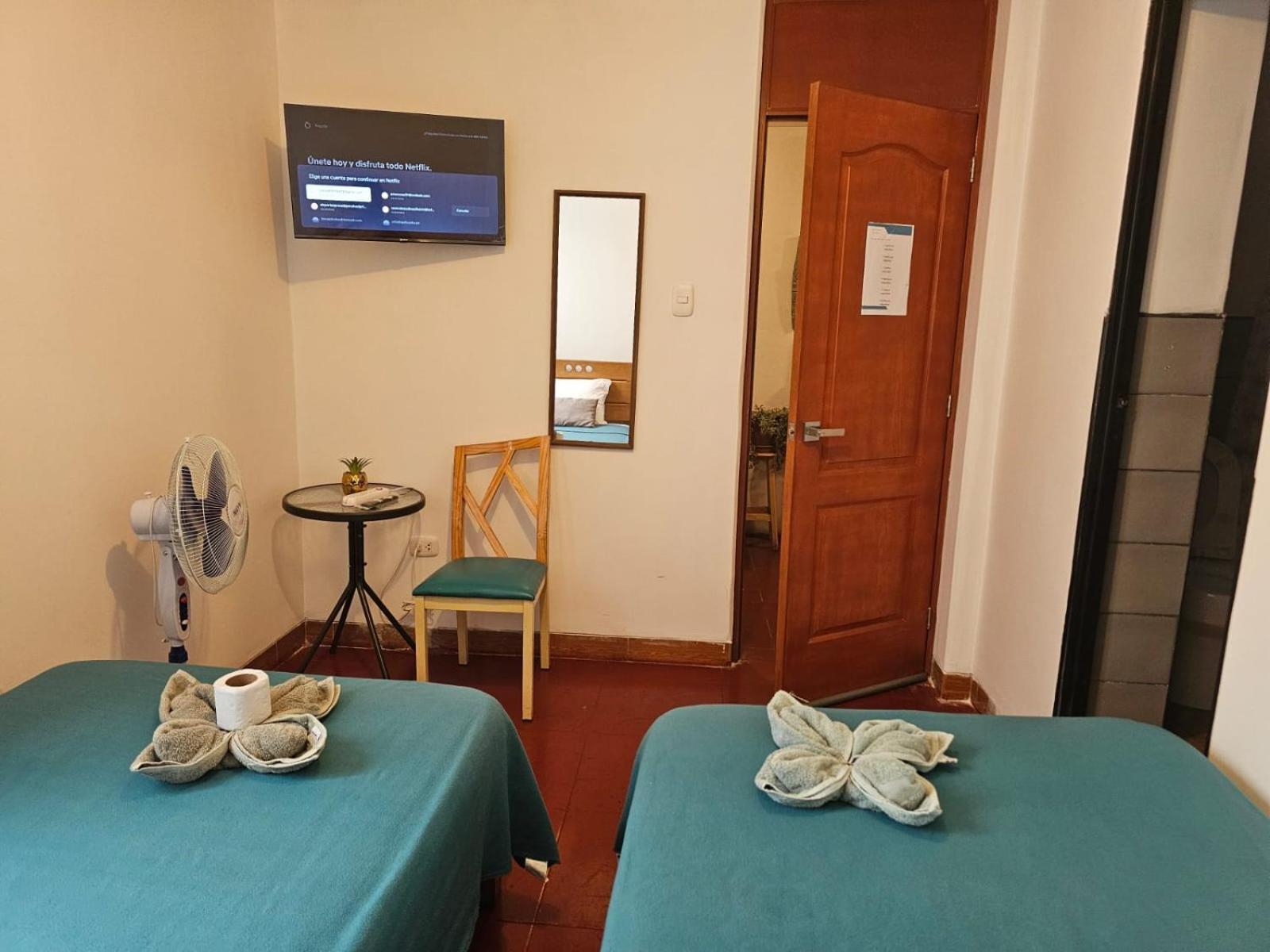 Lima Airport Hostel With Free Airport Pick Up Callao Exteriör bild